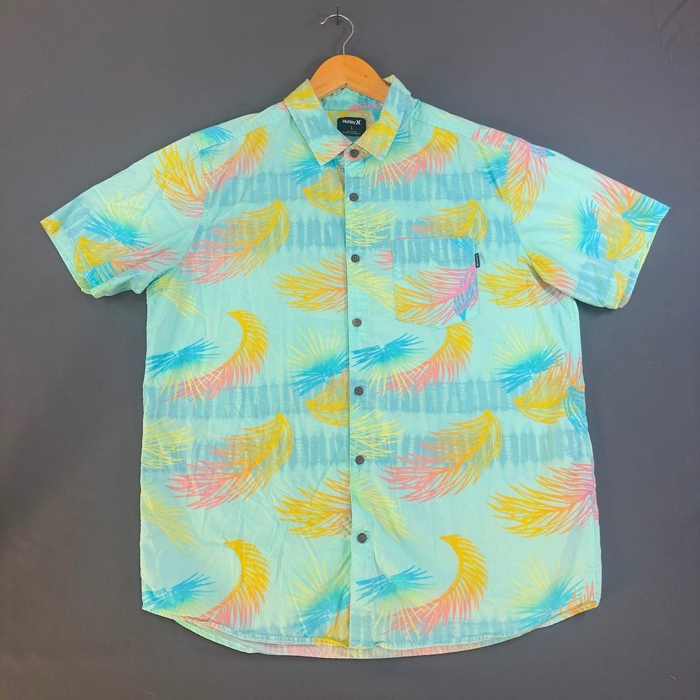 Hurley Tropical Feather Print Button-Up Short Sleeve Shirt Light Blue L